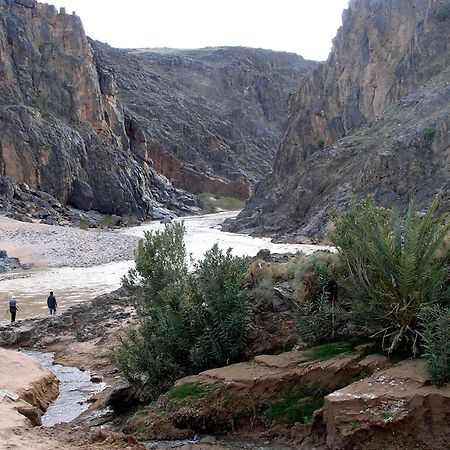 Хостел Kasbah Dar Bahnini Скура Екстер'єр фото